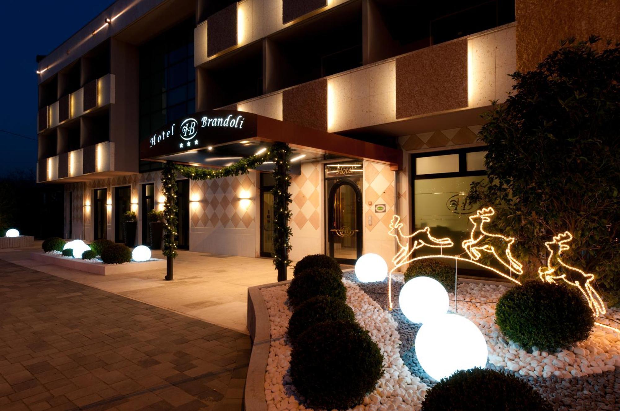 Hotel Brandoli Verona Bagian luar foto